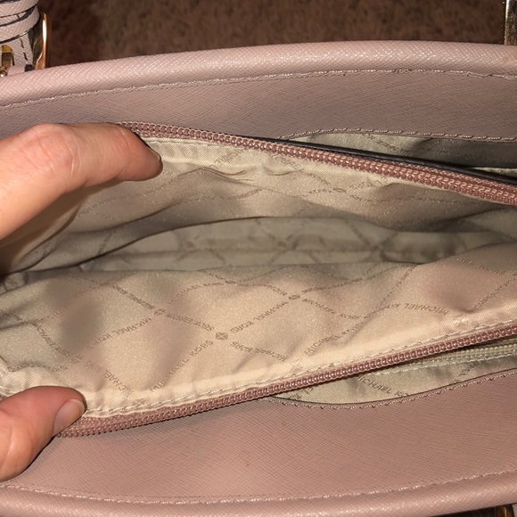 Michael Kors Handbag - Picture 9 of 16